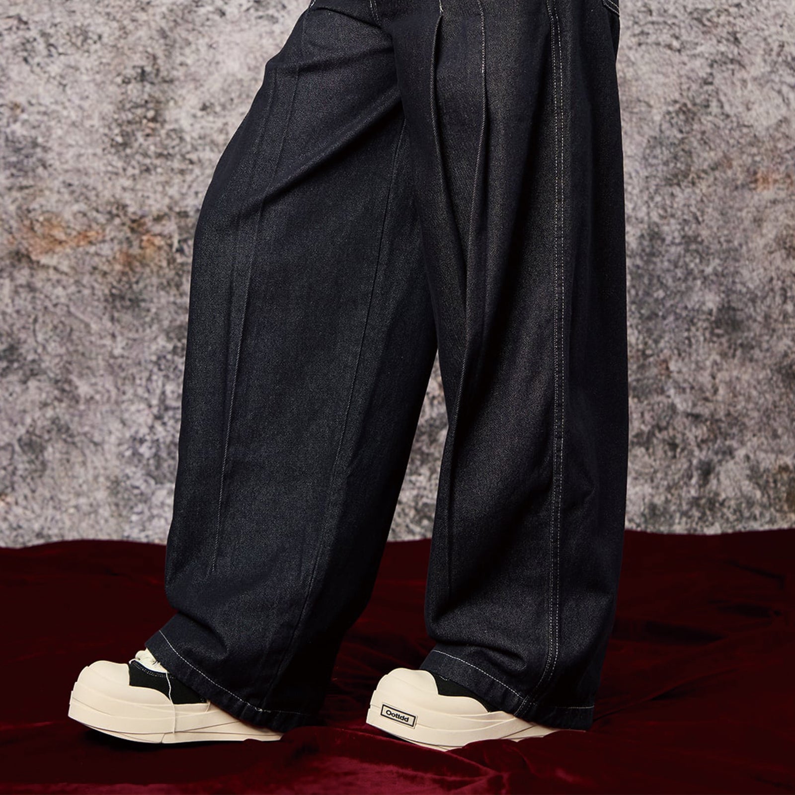Deconstructed Contrast Stitching Pleated Baggy Barrel Jeans