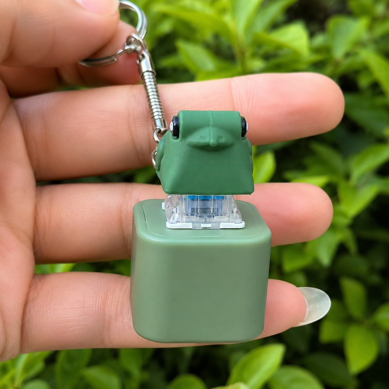 Rechargeable Frog Keycap Clicker Keychain – Cute Croak Sound Fidget Toy