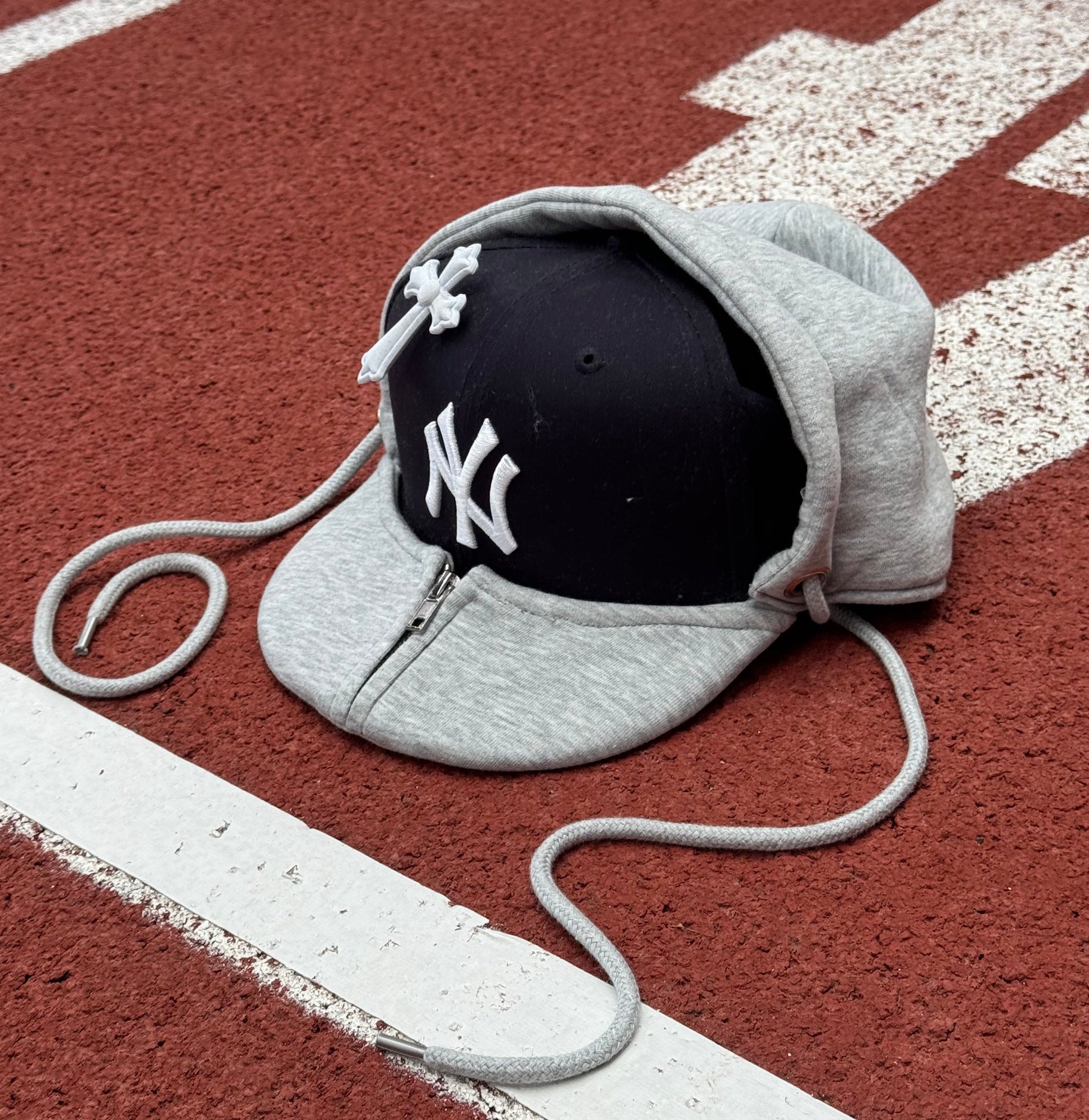 Snapback hat hoodie cover attachment lifestyle image