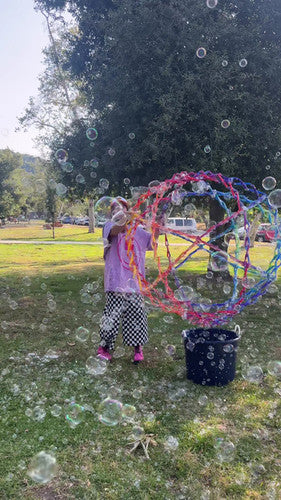 Hoberman Expanding Sphere - Mega video preview